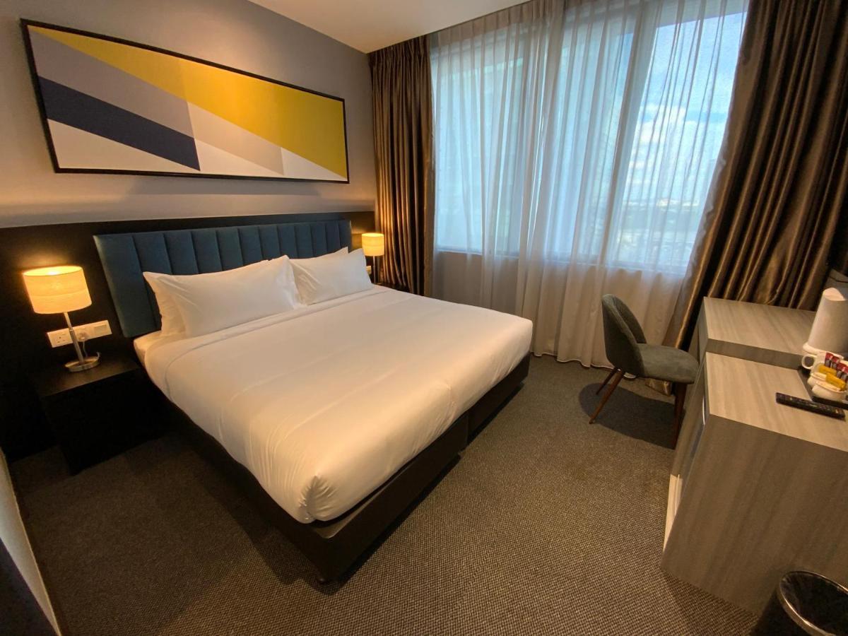 Fives Hotel Johor Bahru City Centre 외부 사진